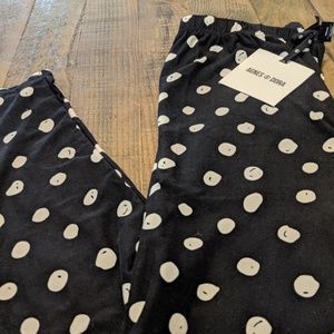 2 for $10 XS Black & White PolkaLeggings A&D